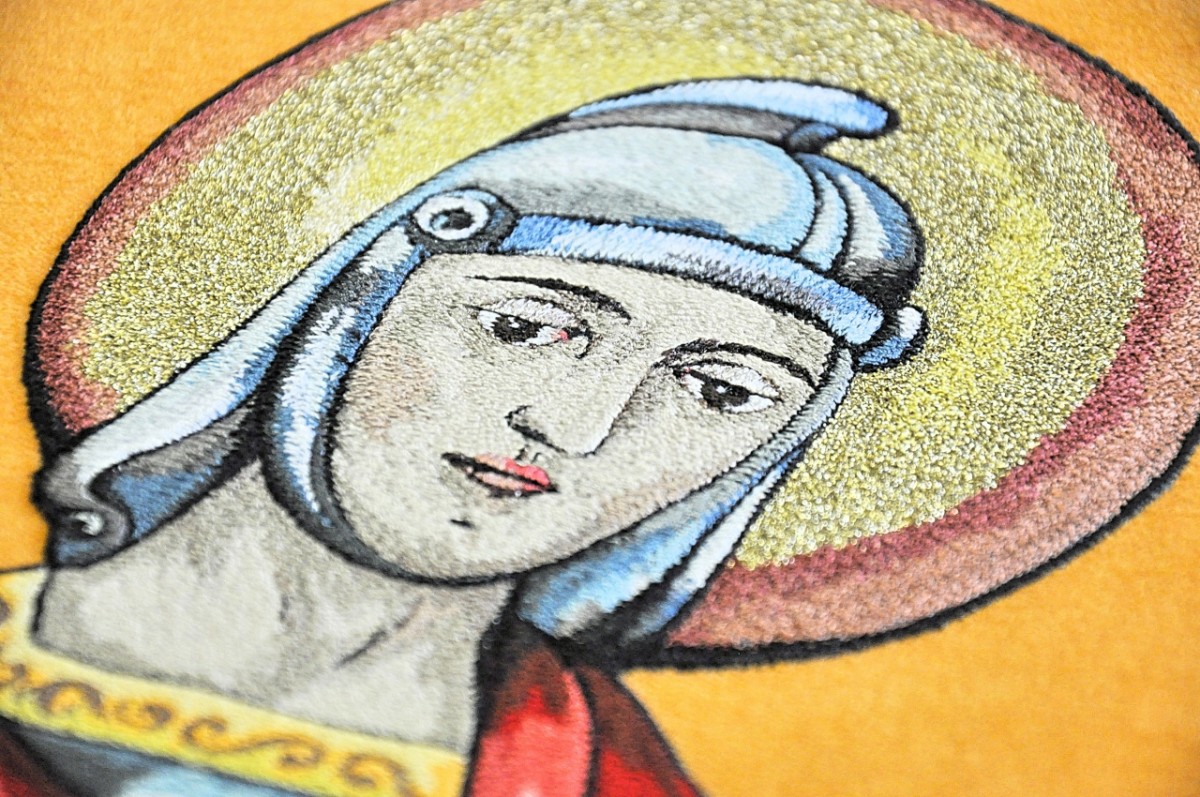 Eine Nadelmalerei, eine Stickerei des St. Florians