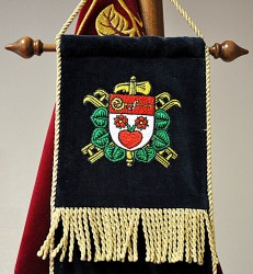 Detail des bestickten Bands des Freiwilligen Feuerwehrvereins Světlá