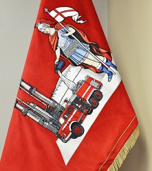 Detail einer St.-Florian-Stickerei, Fahne der Firma Unipetrol RPA
