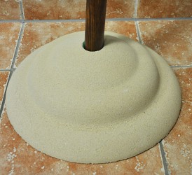 Ständer aus Sandstein für Basisstange