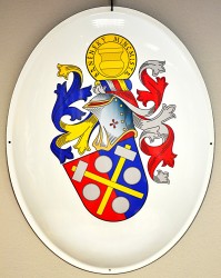 Beispiel für ein persönliches Wappen in Form eines emaillierten Ovals.
