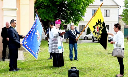 Segnung der Gemeindeflagge und Feuerwehrfahne, Gemeinde Polepy