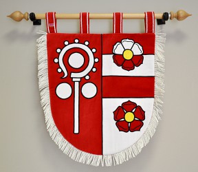Besticktes Wappen in kleiner Ausführung der Gemeinde Čečovice