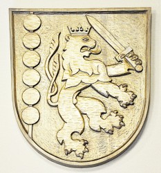 Dřevěný ručně vyřezávaný znak z naší dílny